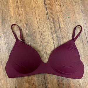 34B no wire bra Victoria Secret